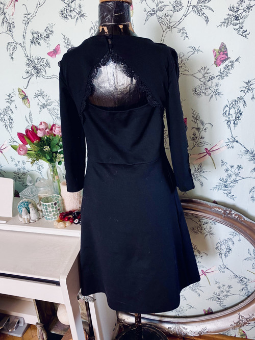 Šaty little black dress — foto 5