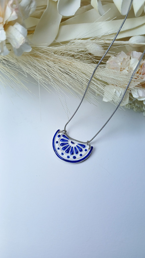 Modrobílý folklorní náhrdelník Ericlay Design — foto 3