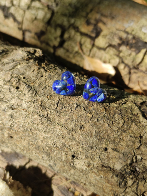 Náušnice srdíčka lapis lazuli — foto 3