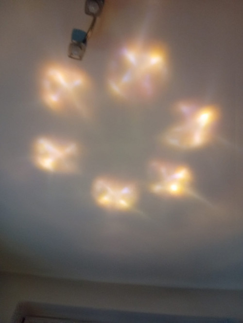 Epoxy lampička s fialkami — foto 2