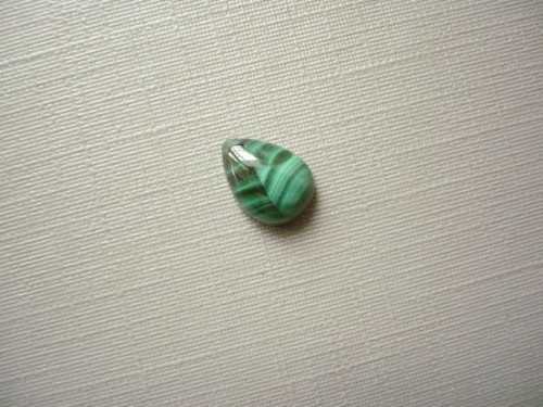 Kabošon - malachit 10 mm, č.25Ef — foto 2