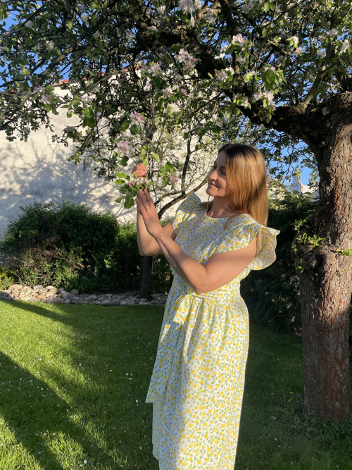 Vázací šaty Karolína — foto 2