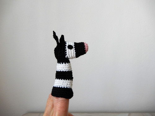 Prstový maňásek - zebra — foto 2