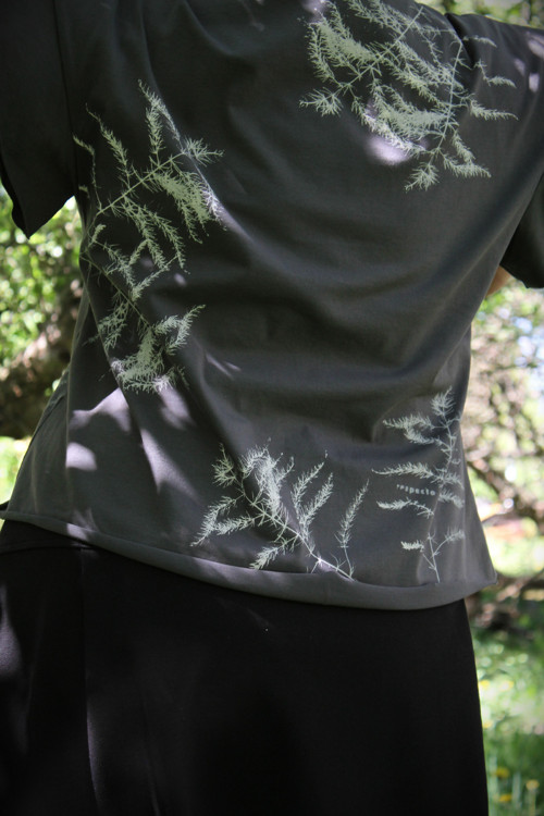 Volné triko ............ M - L — foto 3