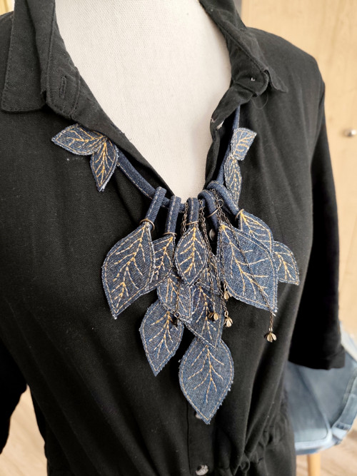 Náhrdelník Jeans listy — foto 2