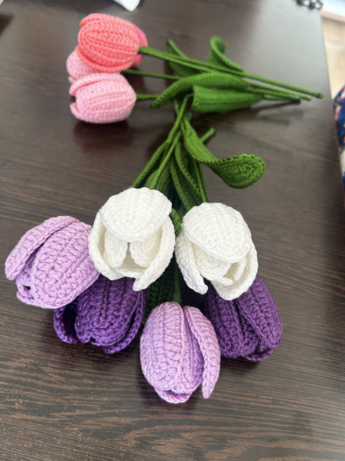 Háčkovaný tulipán — foto 5