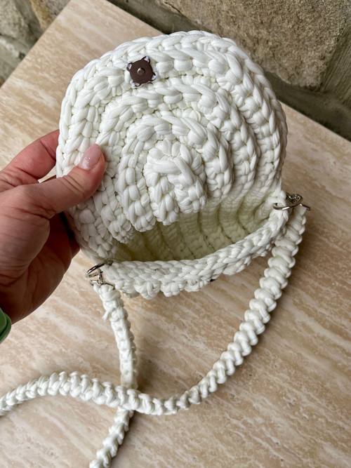 Mini kabelka Sabi white — foto 4