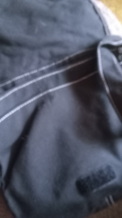 Černá plátěná kabelka — foto 3