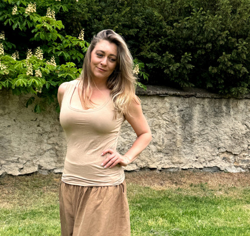 Tričko bez rukávů béžové — foto 3