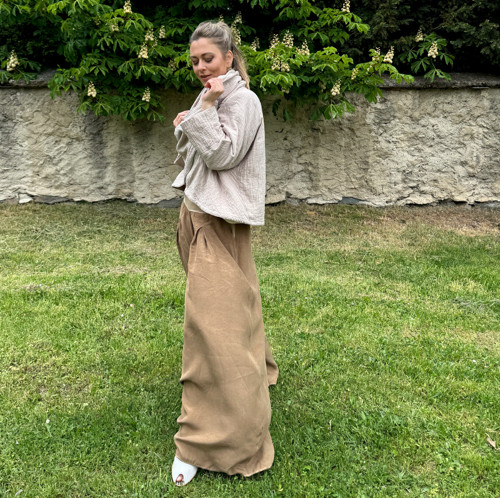 Kalhotová sukně světle hnědé cupro — foto 4