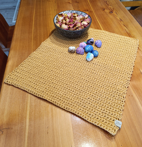 Háčkovaný středový ubrus/prostírání — foto 6