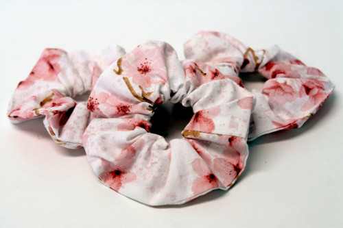 SCRUNCHIE Třešňový květ růžový — foto 2