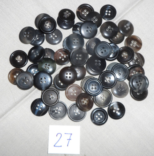 55x KNOFLÍKY žíhané — foto 2