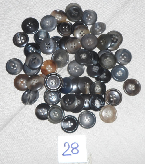 55x KNOFLÍKY žíhané — foto 2