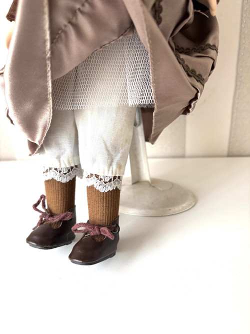 Porcelánová panenka Milada — foto 3