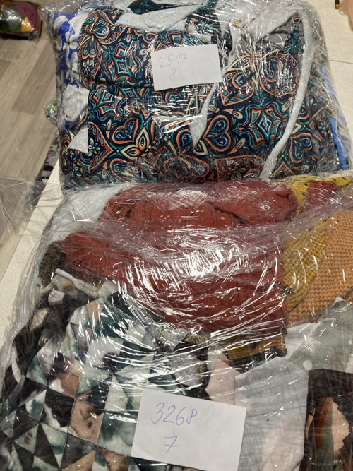 Zbytky úpletu a teplakoviny 3,2 kg — foto 4