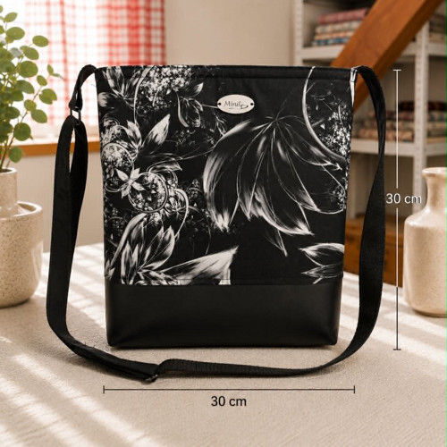Crossbody - černé ornamenty — foto 2