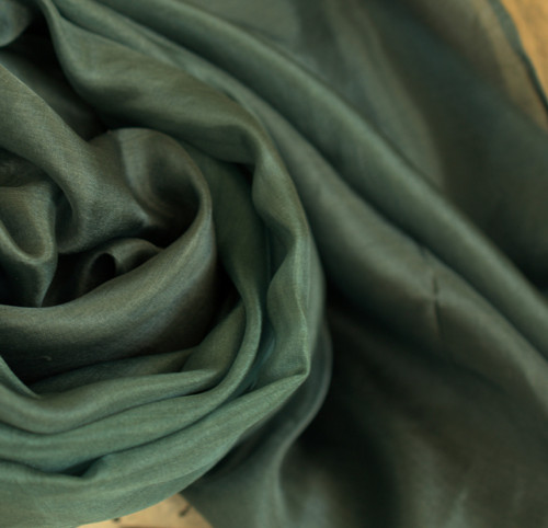 HEDVÁBNÁ ŠÁLA.......180 x 45 — foto 6