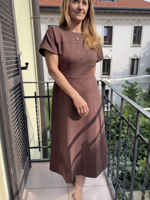 Dámské šaty EVELIN z BIO úpletu. — foto 2