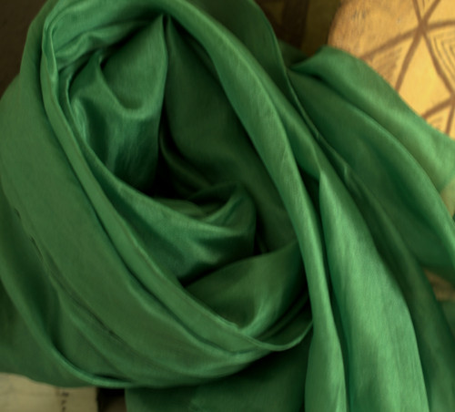 HEDVÁBNÁ ŠÁLA.......180 x 45 — foto 3