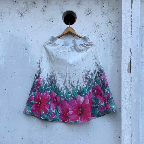 Letní květovaná sukně - vel. 40 — foto 4