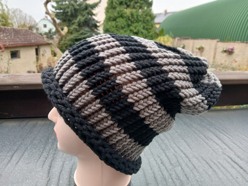 Pletená spadlá čepice unisex — foto 2