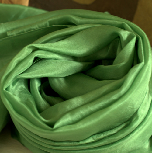 HEDVÁBNÁ ŠÁLA.......180 x 45 — foto 4