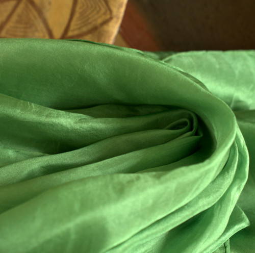HEDVÁBNÁ ŠÁLA.......180 x 90 — foto 4