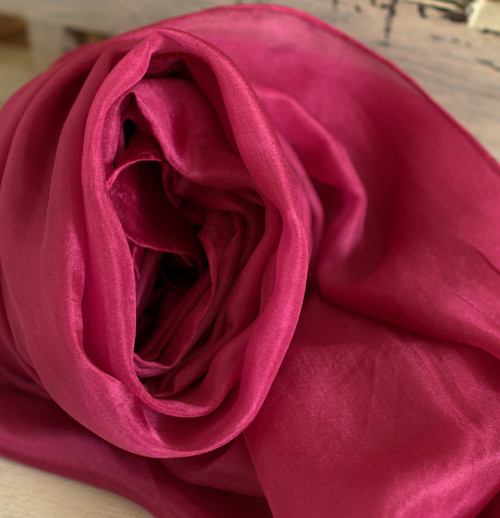 HEDVÁBNÁ ŠÁLA.......180 x 45 — foto 4