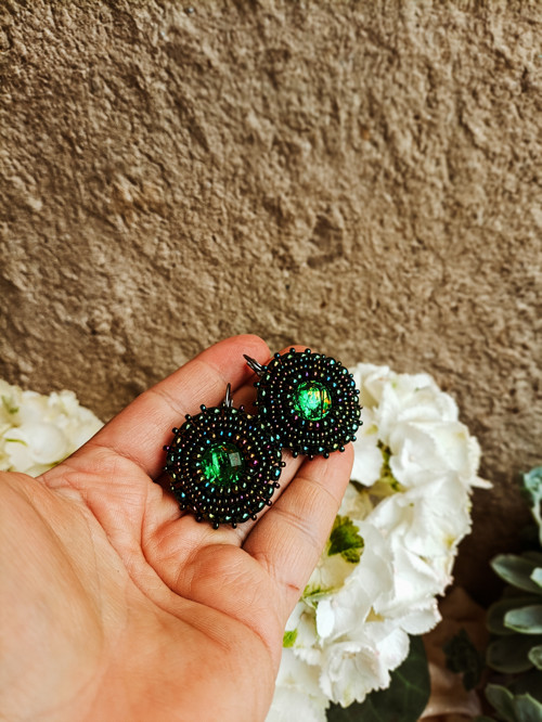 Iris earrings n.18 - vyšívané náušnice — foto 5