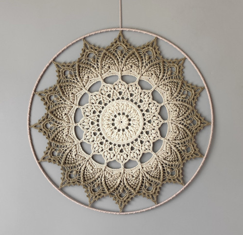 Mandala Khaki hvězda - průměr 45 cm — foto 2