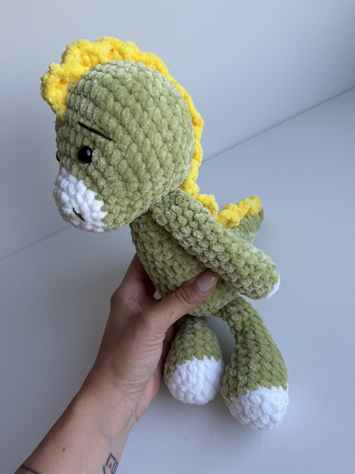 Háčkovaný dinosaur — foto 2