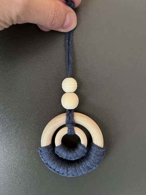 Macramé na dřevěném kroužku — foto 4
