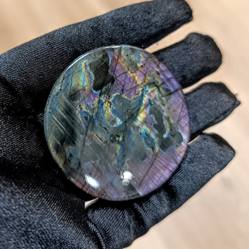 Labradorit, ID 5725, průměr 50 mm — foto 2
