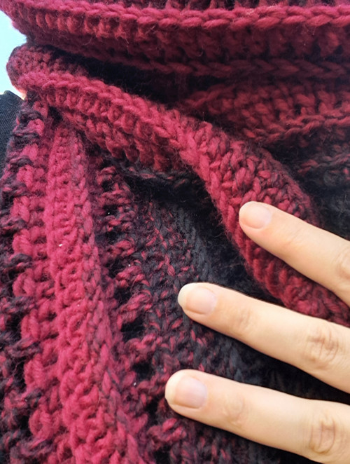 ​Ručně háčkovaná kapucošála "Amarantha" – limitka — foto 2