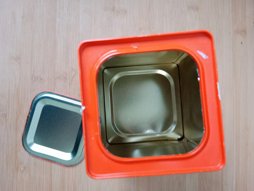 Velká plechovka od čaje — foto 6