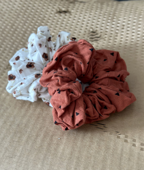 Set 2 ks | Gumička do vlasů - Scrunchie — foto 2