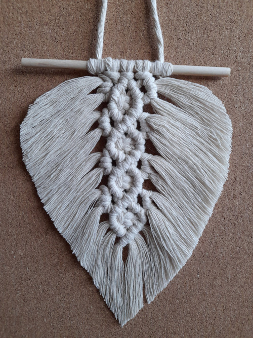 Macramé závěsná dekorace - list — foto 4