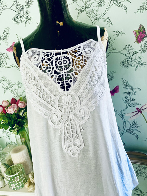 Top basic s kraječkou — foto 4