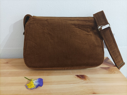 Elegantní manžestrovka — foto 2