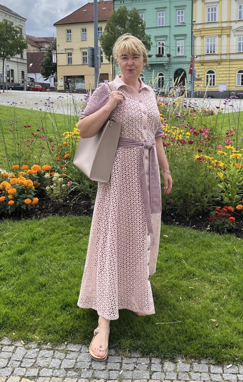 Košilové šaty — foto 3