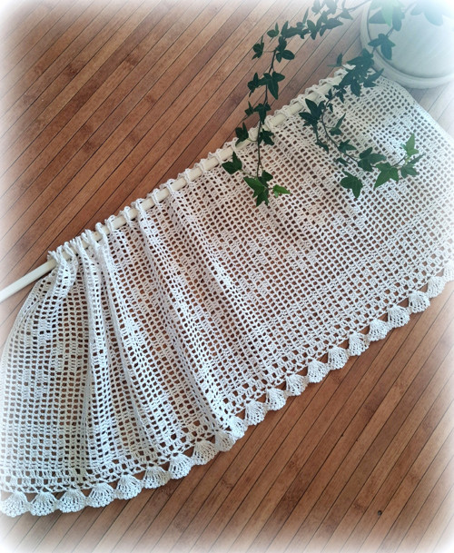 Záclonka 2ks 70x29 - BÍLÁ háčkovaná — foto 3