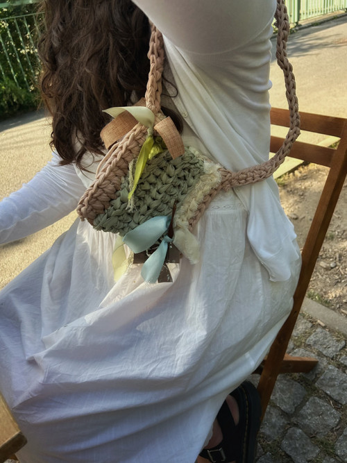 Crossbody mini kabelka háčkováná — foto 2