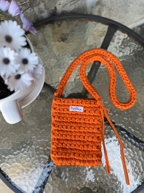 Kapsička na telefon orange — foto 3