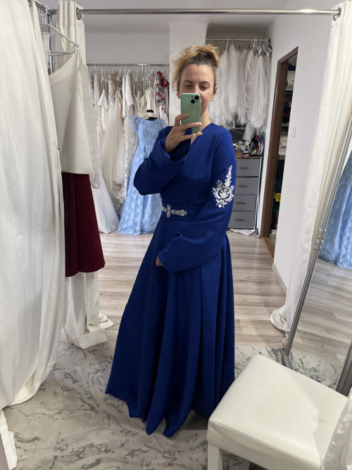 Vyšívané šaty Michell — foto 3