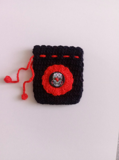 Háčkovaný pytlíček 8 x 9 cm — foto 3