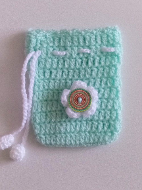 Háčkovaný pytlíček 8 x 9 cm — foto 4
