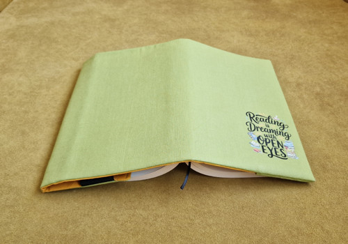 Obal na knihu Reading is dreaming — foto 2