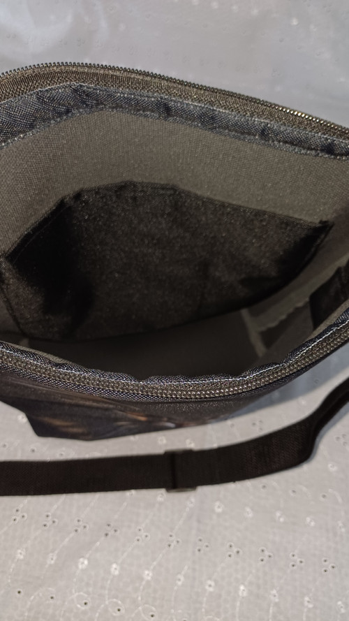 Crossbody kabelka. — foto 3