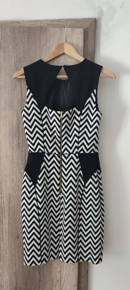 Chevron šaty — foto 2